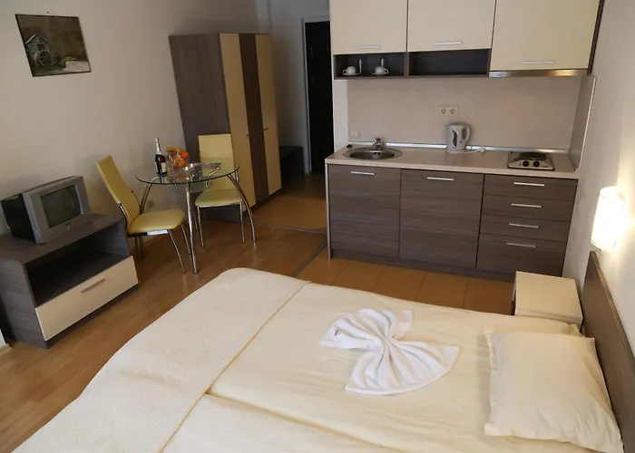 Mountain Paradise Next To Sunrise 4*