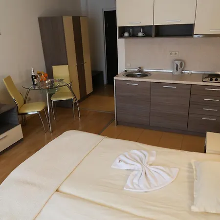 Mountain Paradise Next To Sunrise 4*