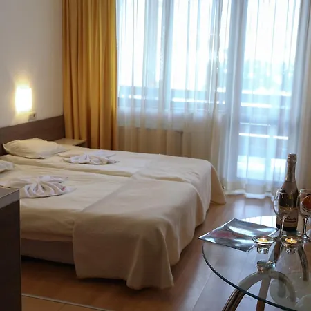 Mountain Paradise Next To Sunrise Apartahotel 4*