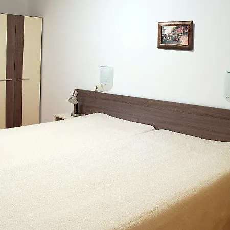 Mountain Paradise Next To Sunrise 4*