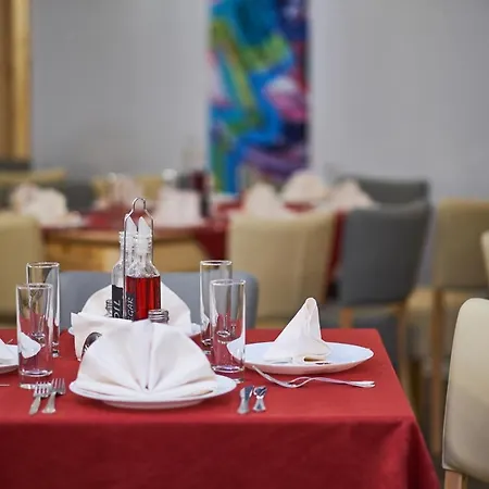 Apartahotel Mountain Paradise Next To Sunrise 4*