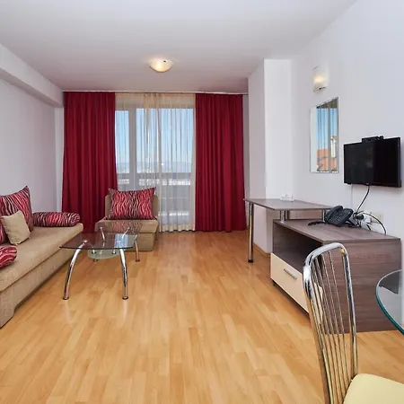 Mountain Paradise Next To Sunrise Apartahotel 4*