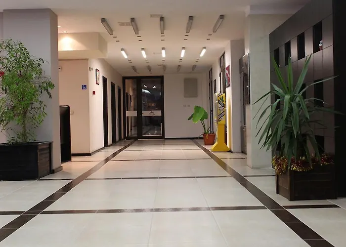 Mountain Paradise Next To Sunrise Apartmanhotel 4*