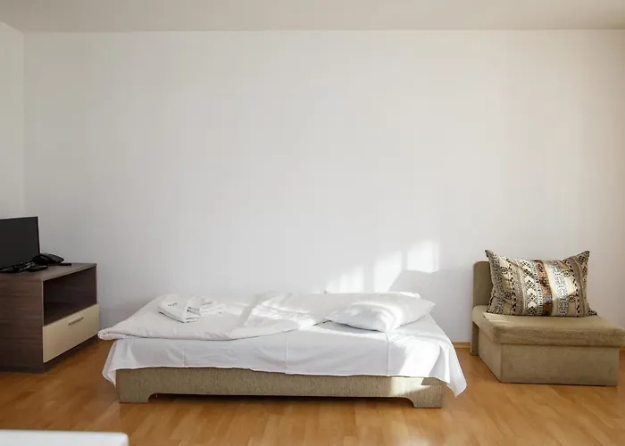 Mountain Paradise Next To Sunrise Apartmanhotel